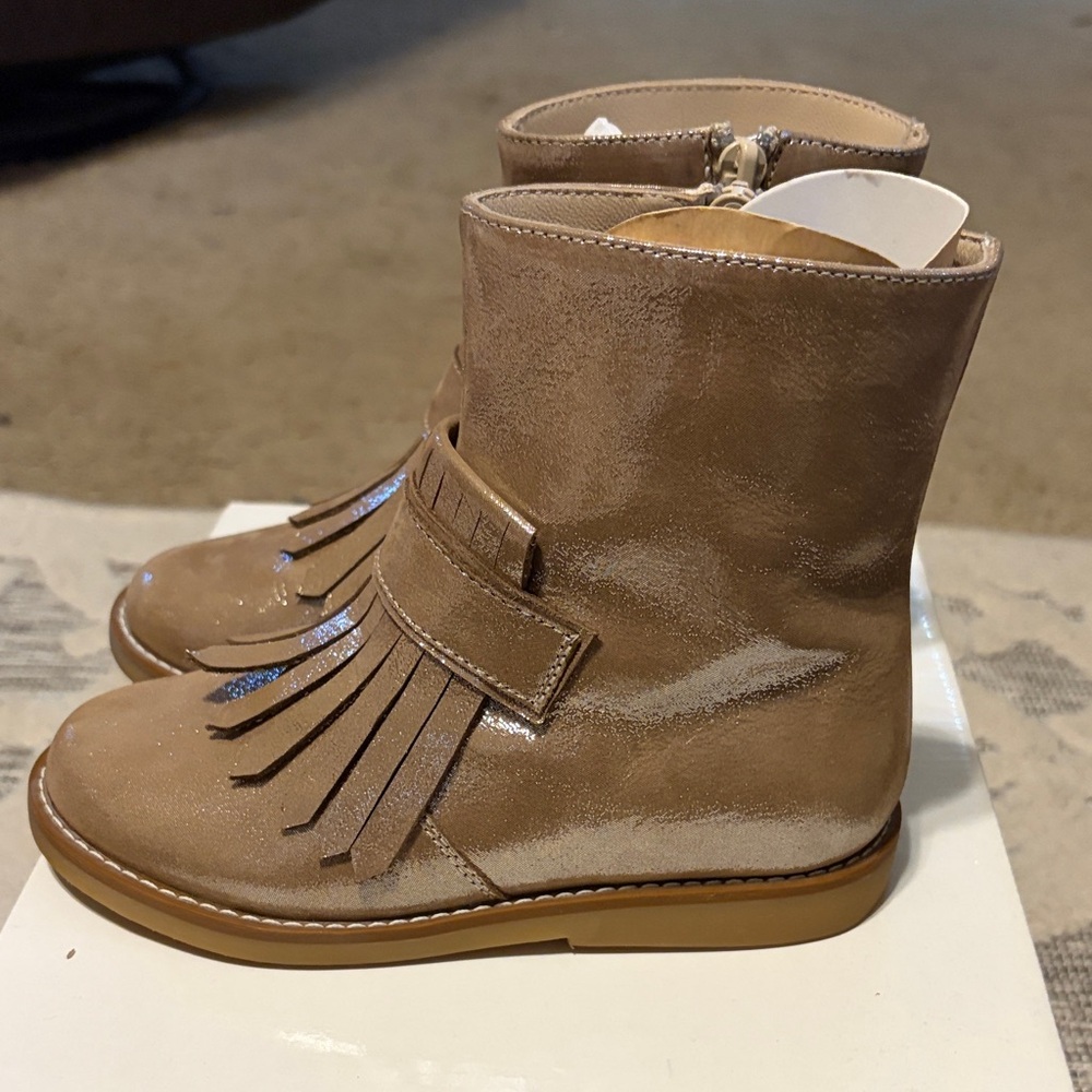 Elephantito Shimmering Tan Fringe Boots - Picture 2 of 6